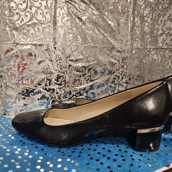 NATURALIZER WANDA GENUINE LEATHER N5 COMFORT BLACK SHOES LOW HEELS 8N - Picture 2 of 6